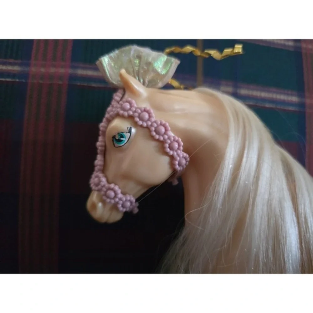 Princess And The Pauper Royal Kingdom Carriage‎ Horse barbie replacement